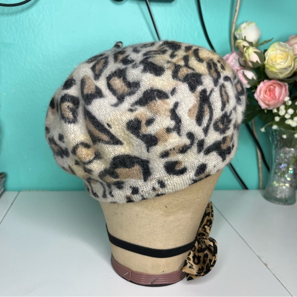 Leopard print bundle deal - Picture 3 of 12